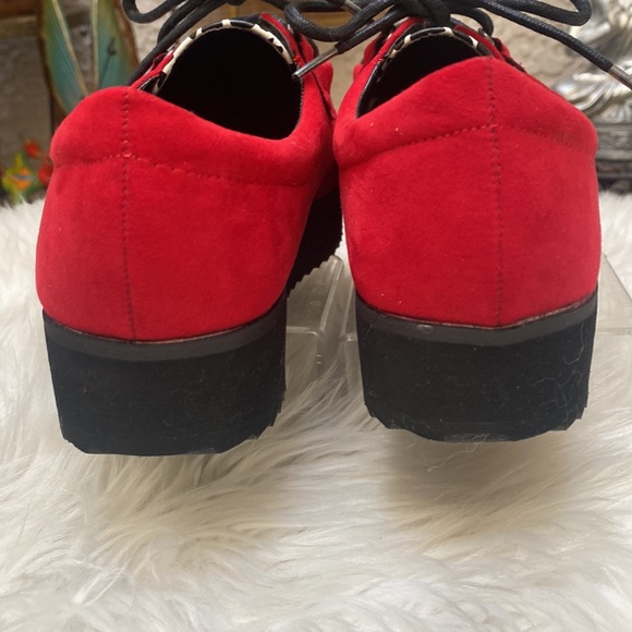 ♦️▪️♦️QUPID RED W/ANIMAL PRINT LOAFERS♦️▪️♦️ - Picture 4 of 4